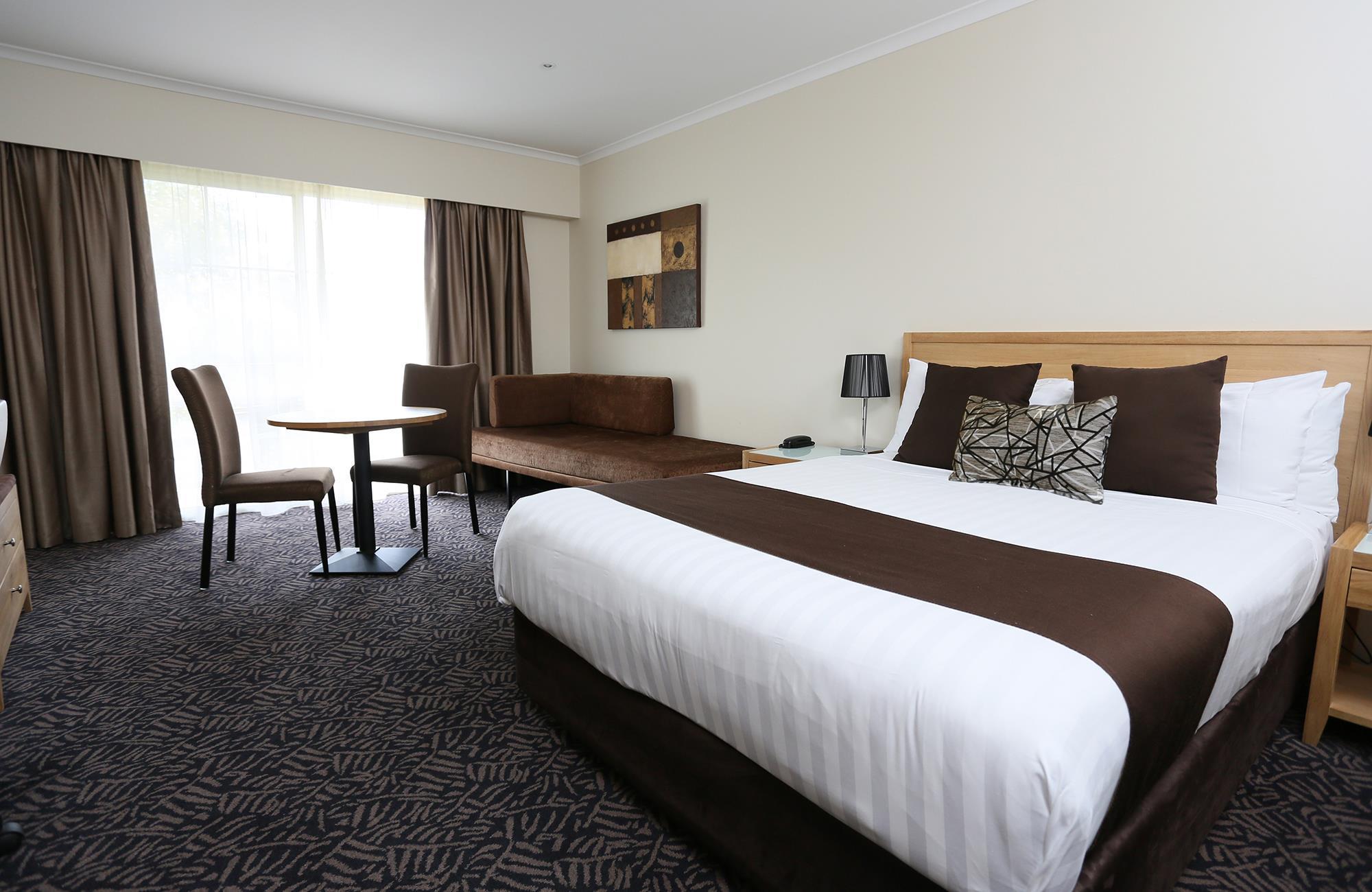 Best Western Plus Hovell Tree Inn Олбері Екстер'єр фото