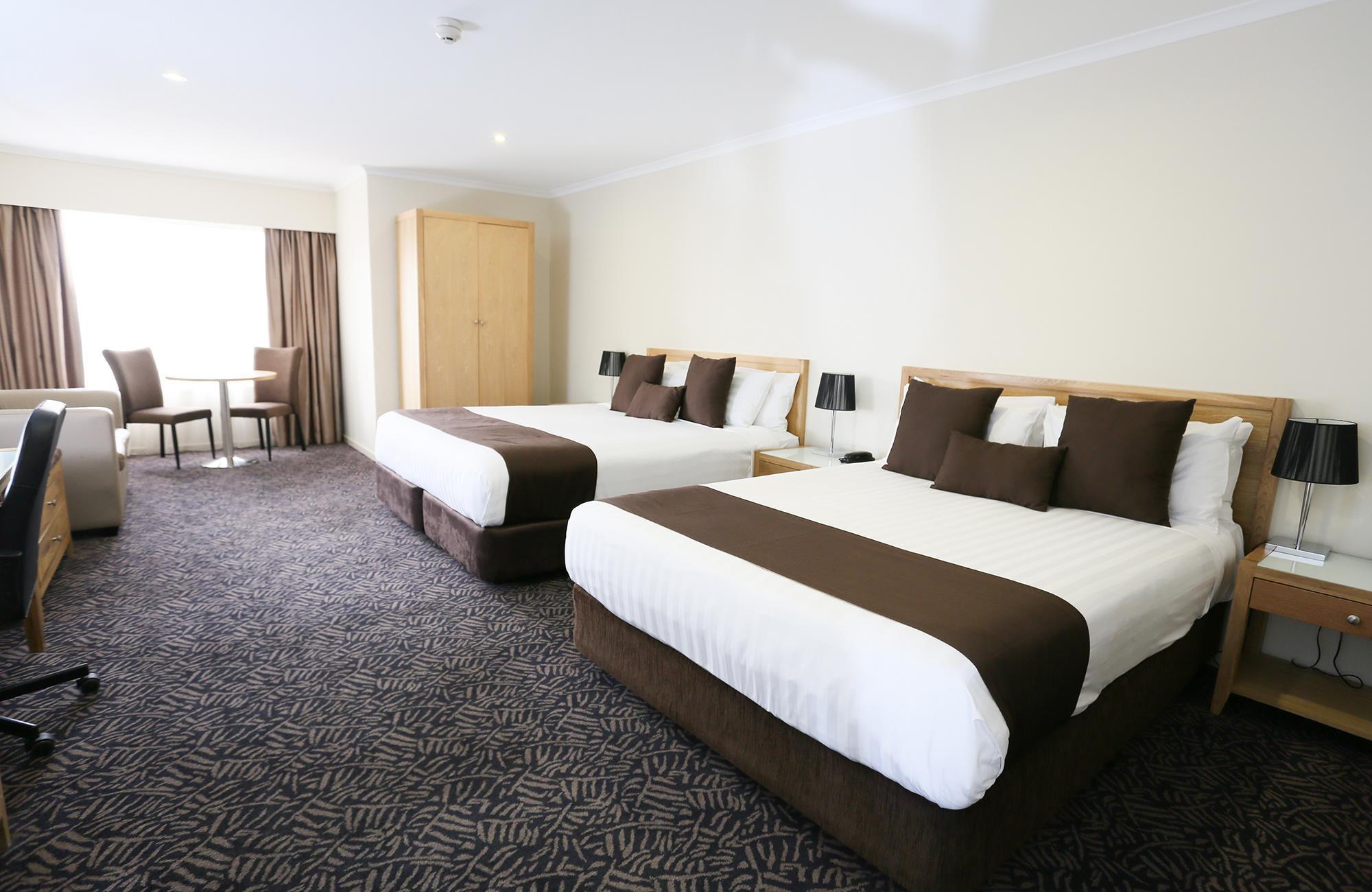 Best Western Plus Hovell Tree Inn Олбері Екстер'єр фото