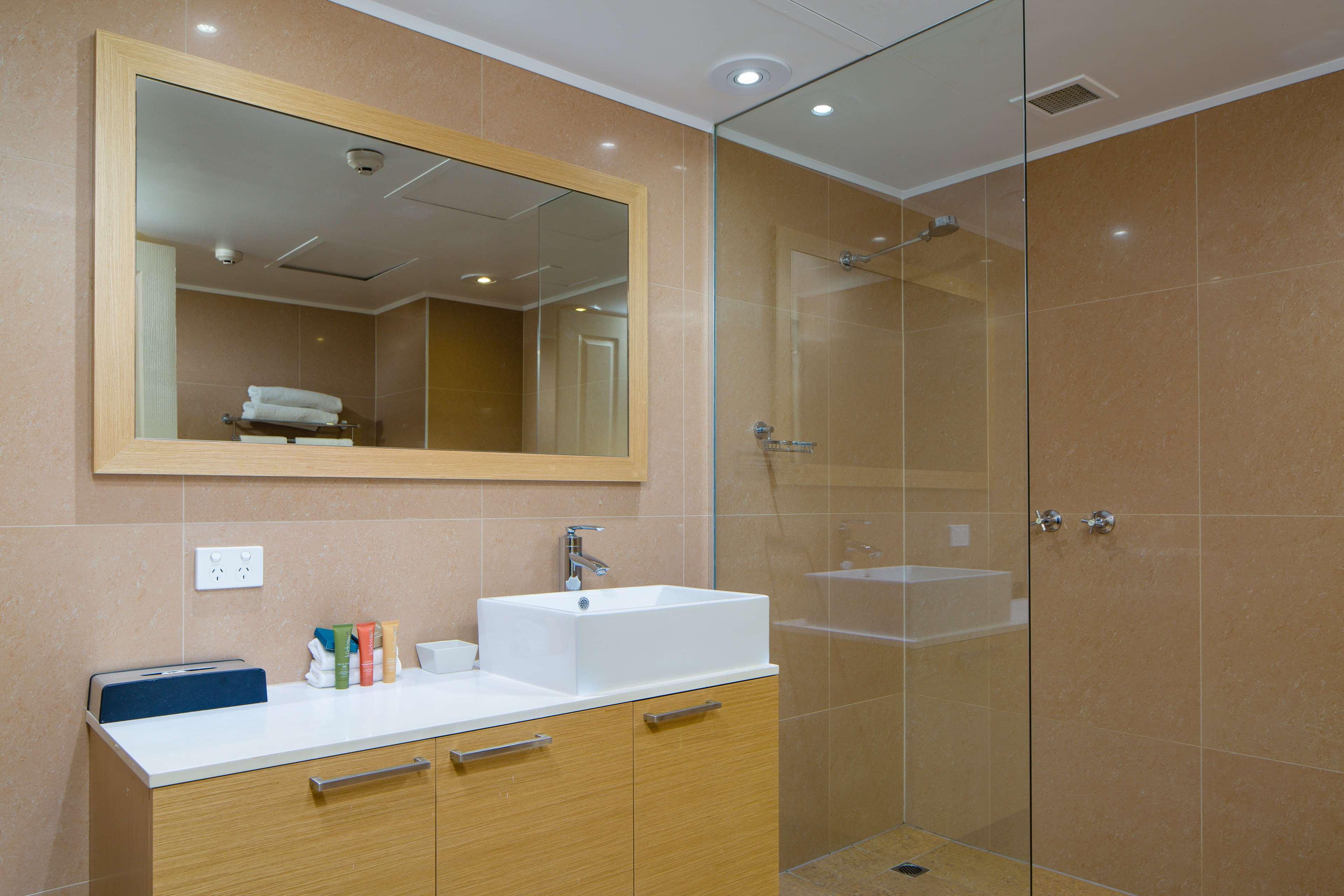 Best Western Plus Hovell Tree Inn Олбері Екстер'єр фото