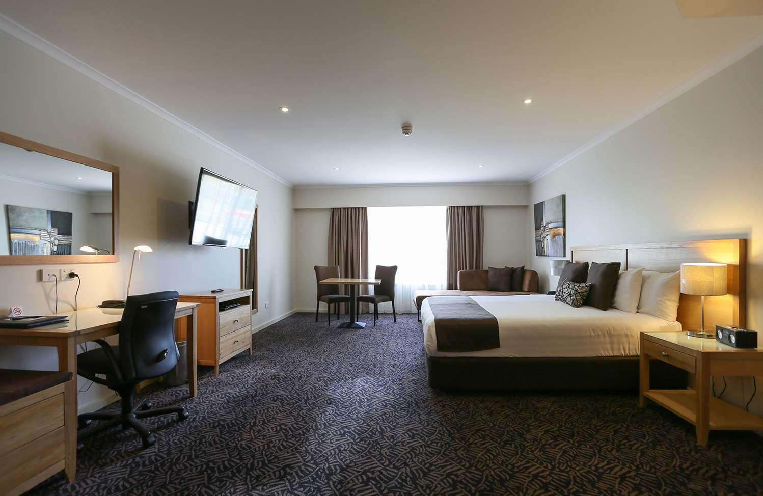 Best Western Plus Hovell Tree Inn Олбері Екстер'єр фото