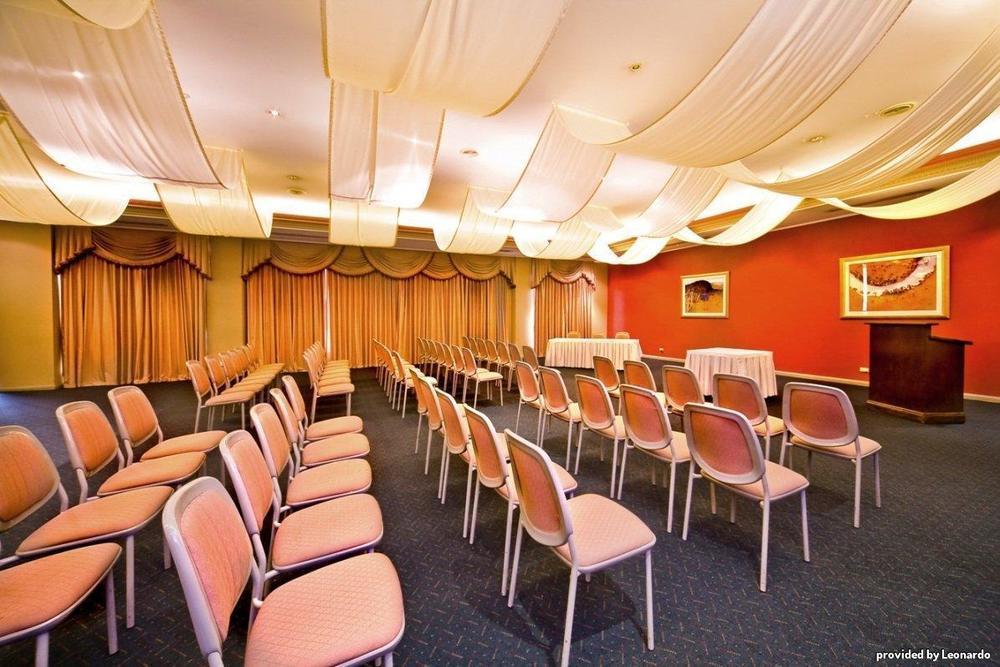 Best Western Plus Hovell Tree Inn Олбері Зручності фото