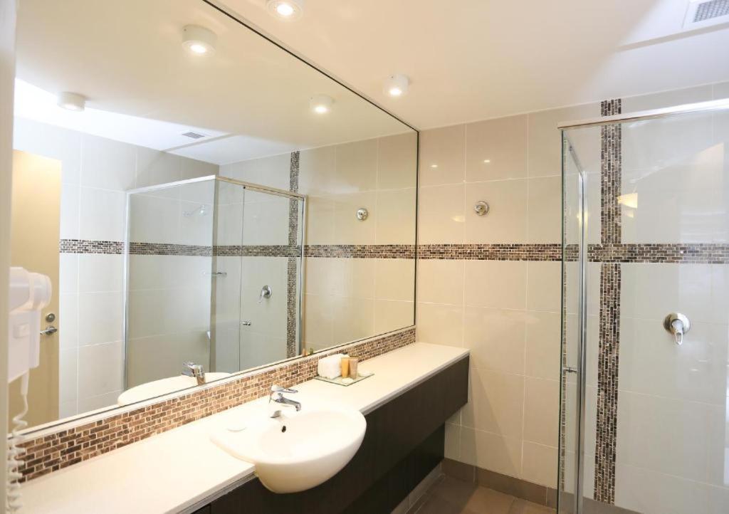 Best Western Plus Hovell Tree Inn Олбері Екстер'єр фото