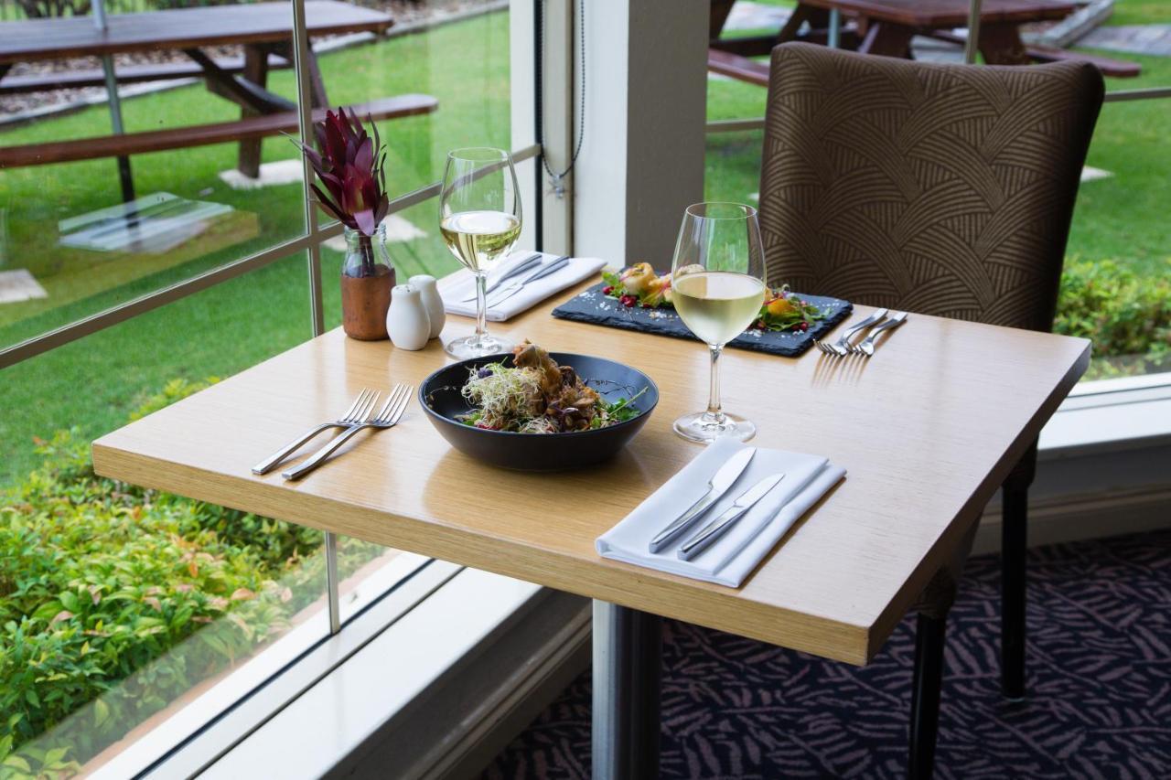 Best Western Plus Hovell Tree Inn Олбері Екстер'єр фото